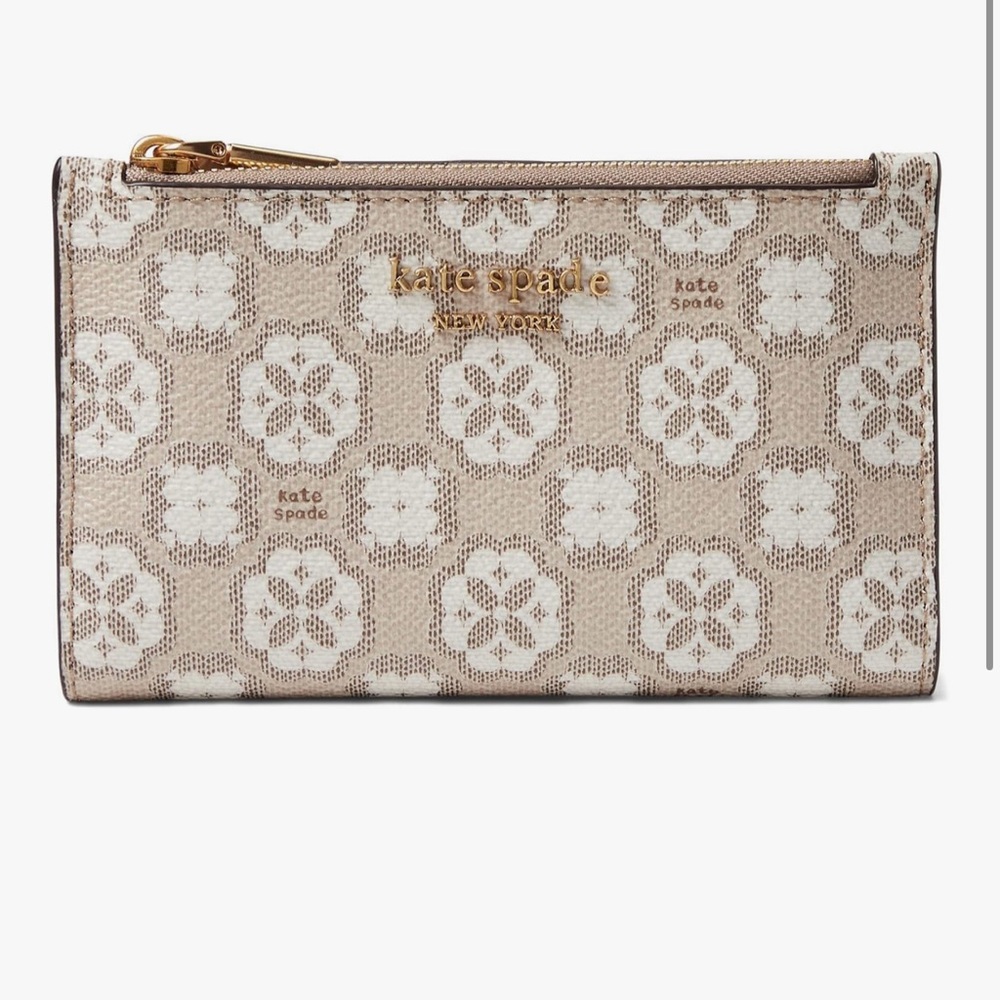 MAKE ME AN OFFER (NO LOW BALLS) Kate Spade Beige Floral Wallet